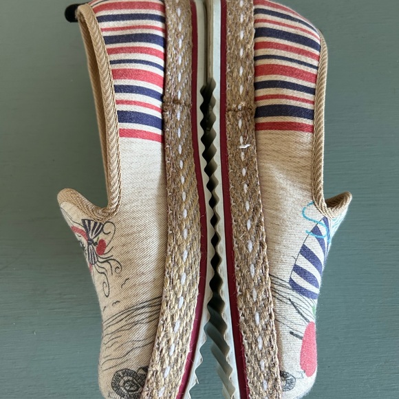 Fun Canvas Summer Flats - Picture 8 of 10